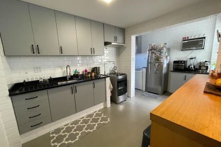 Apartamento para alugar com 112m², 3 quartos e 2 vagas Apartamento para alugar com 112m², 3 quartos e 2 vagasCozinha