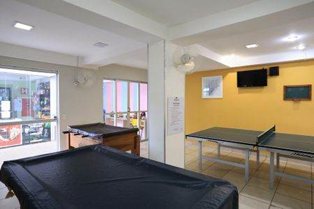 Apartamento à venda com 55m², 2 quartos e 1 vaga Apartamento à venda com 55m², 2 quartos e 1 vagaSala de Jogos