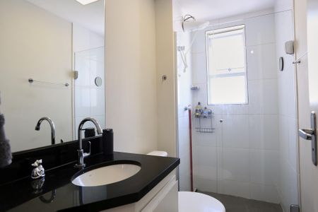 Apartamento à venda com 55m², 2 quartos e 1 vaga Apartamento à venda com 55m², 2 quartos e 1 vagaBanheiro da Suíte