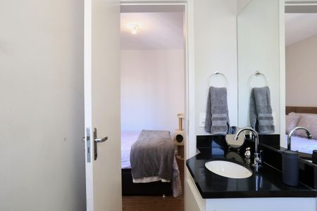 Apartamento à venda com 55m², 2 quartos e 1 vaga Apartamento à venda com 55m², 2 quartos e 1 vagaBanheiro da Suíte
