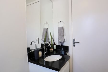 Apartamento à venda com 55m², 2 quartos e 1 vaga Apartamento à venda com 55m², 2 quartos e 1 vagaBanheiro