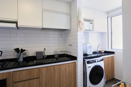 Apartamento à venda com 55m², 2 quartos e 1 vaga Apartamento à venda com 55m², 2 quartos e 1 vagaCozinha e Área de Serviço