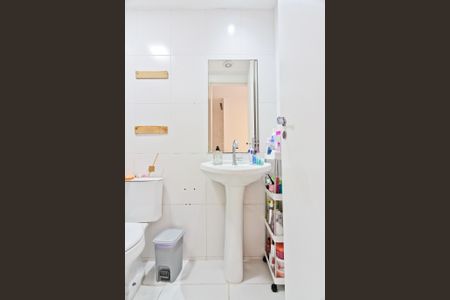 Banheiro de kitnet/studio para alugar com 1 quarto, 39m² em Santana, São Paulo