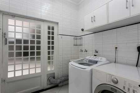 Casa à venda com 200m², 4 quartos e 2 vagasÁrea de Serviço