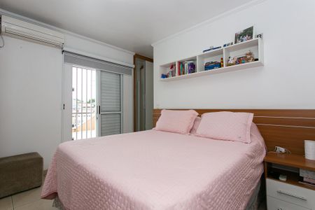 Casa à venda com 200m², 4 quartos e 2 vagasSuíte