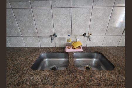 Casa à venda com 147m², 3 quartos e 2 vagas Casa à venda com 147m², 3 quartos e 2 vagasCozinha