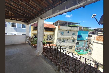 Casa à venda com 147m², 3 quartos e 2 vagas Casa à venda com 147m², 3 quartos e 2 vagasTerraço