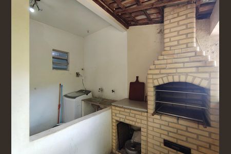 Casa à venda com 147m², 3 quartos e 2 vagas Casa à venda com 147m², 3 quartos e 2 vagasArea Gourmet e Area de Serviço