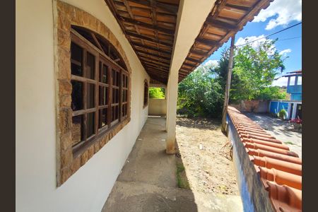 Casa à venda com 147m², 3 quartos e 2 vagas Casa à venda com 147m², 3 quartos e 2 vagasTerraço