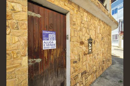 Casa à venda com 147m², 3 quartos e 2 vagas Casa à venda com 147m², 3 quartos e 2 vagasPlaca