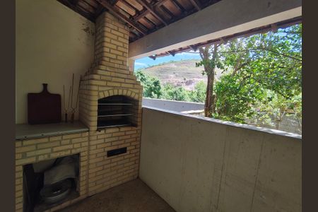 Casa à venda com 147m², 3 quartos e 2 vagas Casa à venda com 147m², 3 quartos e 2 vagasArea Gourmet e Area de Serviço