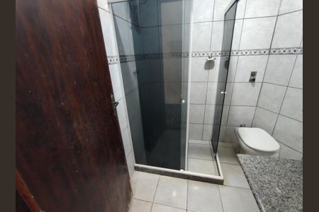 Casa à venda com 147m², 3 quartos e 2 vagas Casa à venda com 147m², 3 quartos e 2 vagasBanheiro
