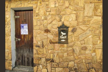 Casa à venda com 147m², 3 quartos e 2 vagas Casa à venda com 147m², 3 quartos e 2 vagasFachada