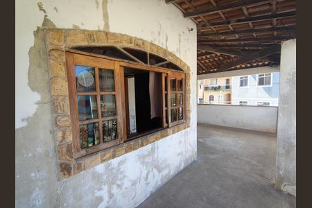 Casa à venda com 147m², 3 quartos e 2 vagas Casa à venda com 147m², 3 quartos e 2 vagasTerraço