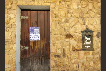 Casa à venda com 147m², 3 quartos e 2 vagas Casa à venda com 147m², 3 quartos e 2 vagasPlaca