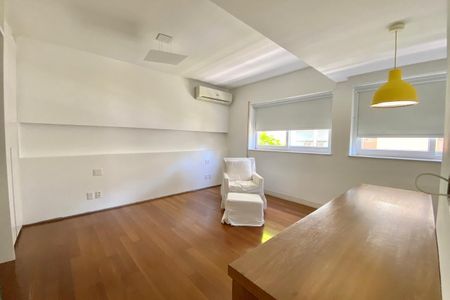 Apartamento à venda com 170m², 3 quartos e 3 vagasSUITE