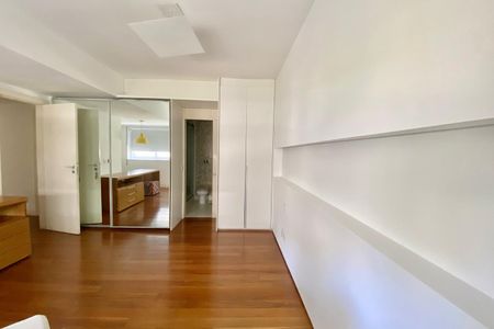 Apartamento à venda com 170m², 3 quartos e 3 vagasSUITE