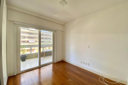 Apartamento à venda com 170m², 3 quartos e 3 vagasQUARTO 2