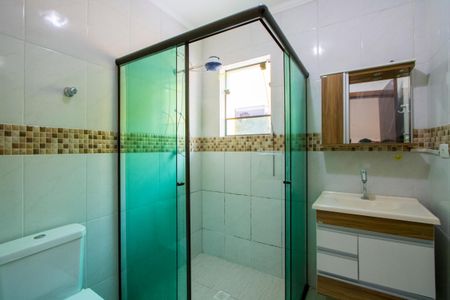 Casa para alugar com 198m², 2 quartos e 2 vagas Casa para alugar com 198m², 2 quartos e 2 vagasBanheiro do quarto 1