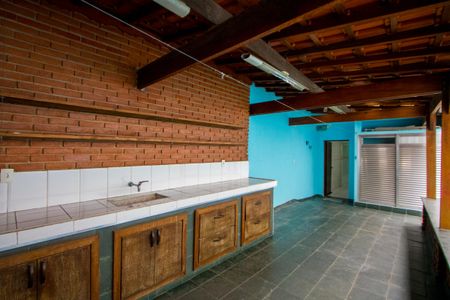 Casa para alugar com 198m², 2 quartos e 2 vagas Casa para alugar com 198m², 2 quartos e 2 vagasEspaço gourmet