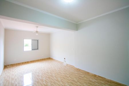 Casa para alugar com 198m², 2 quartos e 2 vagas Casa para alugar com 198m², 2 quartos e 2 vagasQuarto 1 - Suíte