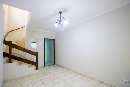 Sala de casa para alugar com 2 quartos, 198m² em Jardim Cristiane, Santo André