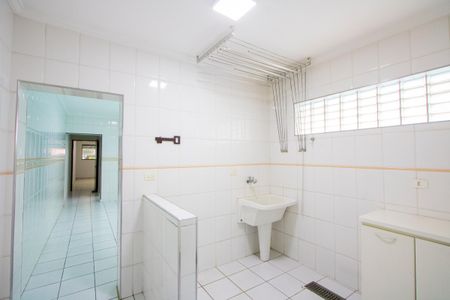 Casa para alugar com 198m², 2 quartos e 2 vagas Casa para alugar com 198m², 2 quartos e 2 vagasÁrea de serviço