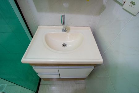 Casa para alugar com 198m², 2 quartos e 2 vagas Casa para alugar com 198m², 2 quartos e 2 vagasBanheiro do quarto 1