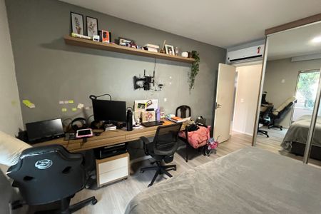 Casa de condomínio à venda com 101m², 2 quartos e 2 vagas Casa de condomínio à venda com 101m², 2 quartos e 2 vagasQuarto 2