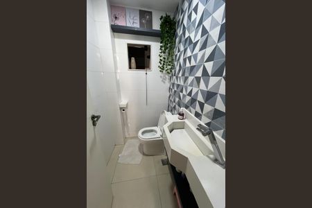 Casa de condomínio à venda com 101m², 2 quartos e 2 vagas Casa de condomínio à venda com 101m², 2 quartos e 2 vagasLavabo