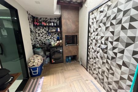 Casa de condomínio à venda com 101m², 2 quartos e 2 vagas Casa de condomínio à venda com 101m², 2 quartos e 2 vagasArea de serviço