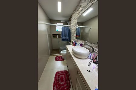 Casa de condomínio à venda com 101m², 2 quartos e 2 vagas Casa de condomínio à venda com 101m², 2 quartos e 2 vagasBanheiro social