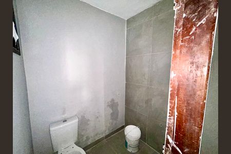 Casa à venda com 180m², 3 quartos e 2 vagas Casa à venda com 180m², 3 quartos e 2 vagasLavabo