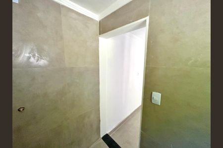 Casa à venda com 180m², 3 quartos e 2 vagas Casa à venda com 180m², 3 quartos e 2 vagasBanheiro da Suíte