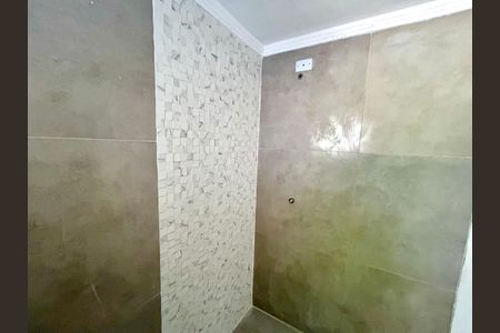 Casa à venda com 180m², 3 quartos e 2 vagas Casa à venda com 180m², 3 quartos e 2 vagasBanheiro da Suíte