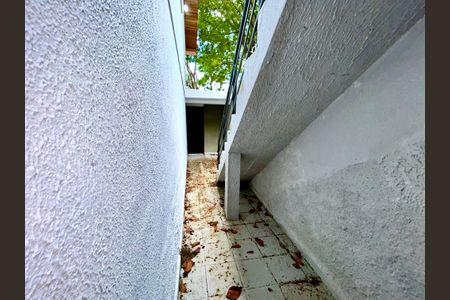 Casa à venda com 180m², 3 quartos e 2 vagas Casa à venda com 180m², 3 quartos e 2 vagasQuintal