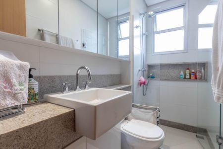 Apartamento à venda com 98m², 4 quartos e 3 vagasBanheiro