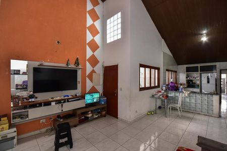 Sala de casa para alugar com 3 quartos, 90m² em Vila Gomes, São Paulo