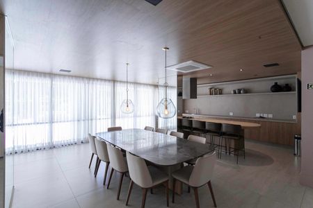 Apartamento à venda com 143m², 4 quartos e 3 vagas Apartamento à venda com 143m², 4 quartos e 3 vagasÁrea comum - Salão de festas