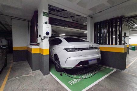 Apartamento à venda com 143m², 4 quartos e 3 vagas Apartamento à venda com 143m², 4 quartos e 3 vagasGaragem