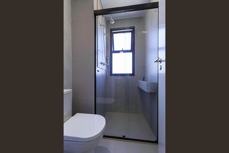 Apartamento à venda com 143m², 4 quartos e 3 vagas Apartamento à venda com 143m², 4 quartos e 3 vagasBanheiro das suítes 1 e 2