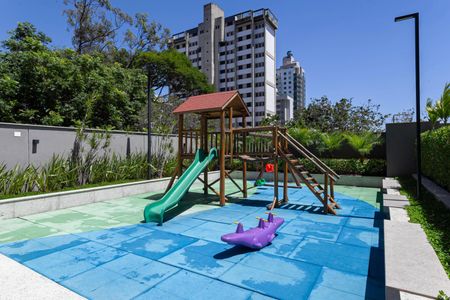 Apartamento à venda com 143m², 4 quartos e 3 vagas Apartamento à venda com 143m², 4 quartos e 3 vagasÁrea comum - Playground