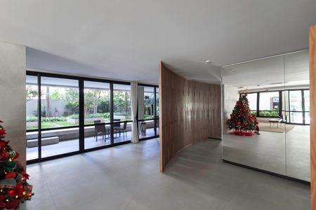 Apartamento à venda com 143m², 4 quartos e 3 vagas Apartamento à venda com 143m², 4 quartos e 3 vagasHall social