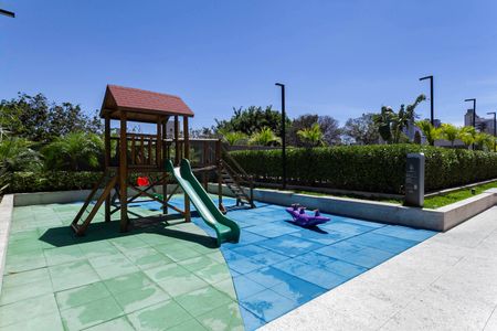 Apartamento à venda com 143m², 4 quartos e 3 vagas Apartamento à venda com 143m², 4 quartos e 3 vagasÁrea comum - Playground