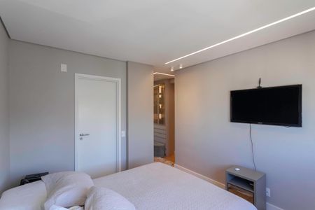 Apartamento à venda com 143m², 4 quartos e 3 vagas Apartamento à venda com 143m², 4 quartos e 3 vagasSuíte 2