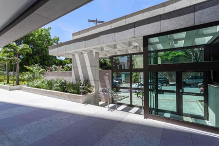 Apartamento à venda com 143m², 4 quartos e 3 vagas Apartamento à venda com 143m², 4 quartos e 3 vagasEntrada