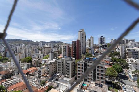Apartamento à venda com 143m², 4 quartos e 3 vagas Apartamento à venda com 143m², 4 quartos e 3 vagasSuíte 2 - Vista