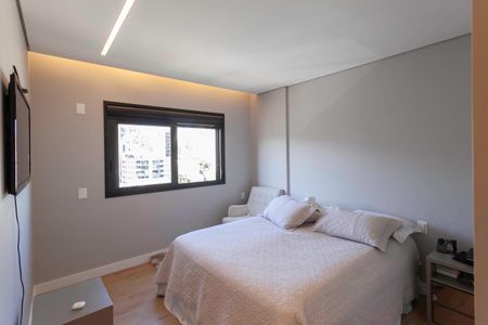 Apartamento à venda com 143m², 4 quartos e 3 vagas Apartamento à venda com 143m², 4 quartos e 3 vagasSuíte 2