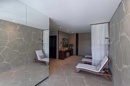 Apartamento à venda com 143m², 4 quartos e 3 vagas Apartamento à venda com 143m², 4 quartos e 3 vagasSauna