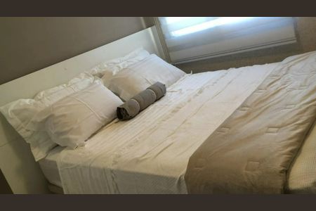 Foto 10 de apartamento à venda com 2 quartos, 70m² em Moema, São Paulo